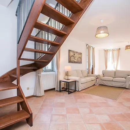 Sleeps 4 Lejlighed Varenna